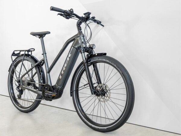 VTC Électrique Trek Allant+ 7 Stagger Shimano Deore 10V 625 Wh 2023 – Image 2