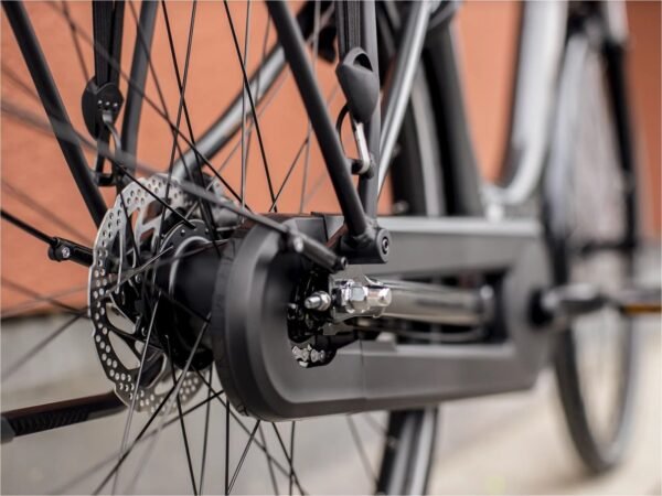 Vélo Électrique Trek District+ 1 Lowstep Shimano Nexus 400 Wh 2023 – Image 4