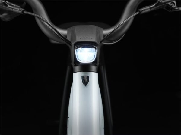 Vélo de Ville Électrique Trek Verve+ 2 Lowstep Gen.3 400wh Shimano Cues 9V Noir Gen.3 – Image 6