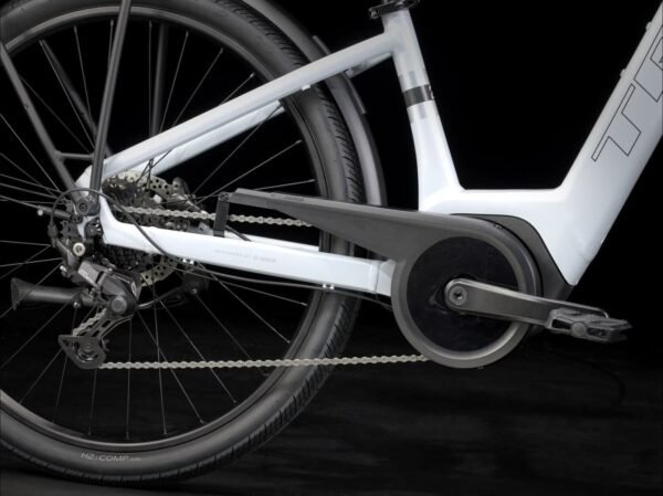 Vélo de Ville Électrique Trek Verve+ 2 Lowstep Gen.3 400wh Shimano Cues 9V Noir Gen.3 – Image 3